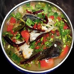 ต้มแซ่บหัวปลาแซลมอนหม้อไฟ