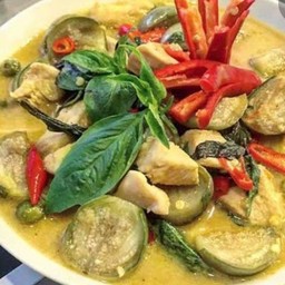 ก๋วยเตี๋ยวเรืออยุธยา15บาท ซอยข้างที่ดินระยอง