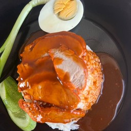 ข้าวหมูแดง