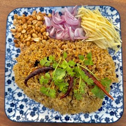 ยำปลาดุกฟู มะม่วงสด