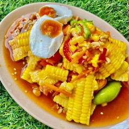 ตำข้าวโพดไข่เค็ม