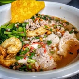 ก๋วยเตี๋ยวอิ่มอร่อยฟ้าใส 1