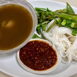 ข้าวปุ้นซาวระเริงลิ้น (มีผักลวก น้ำพริกแจ่วแยกให้)