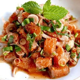 พล่าปลาแซลมอน