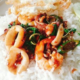 ข้าวกระเพราทะเล