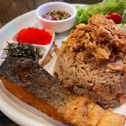 ข้าวผัดพร้อมแพร