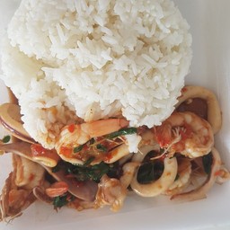 กะเพราทะเลไข่ดาว