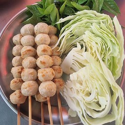 ลูกชิ้นปิ้งอุทัยวรรณ