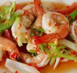 ยำแซ่บกุ้งสุก (8-10 ตัว)