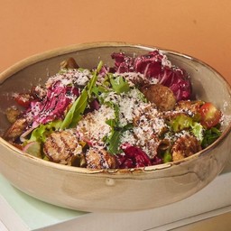 สลัดไส้กรอกสด