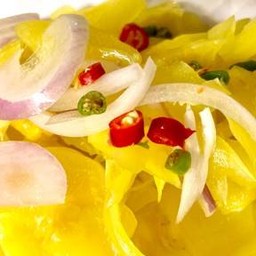 ยำผักกาดดอง