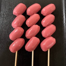 ไส้กรอกแดง แหลมทอง 1 ไม้