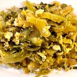 ผัดผักกาดใส่ไข่