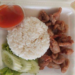 ข้าวหมูหมักทอดน้ำปลา