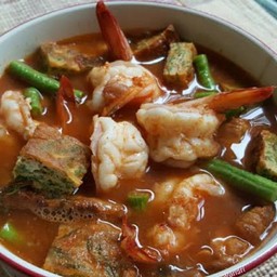 ป้าแกละอาหารตามสั่ง