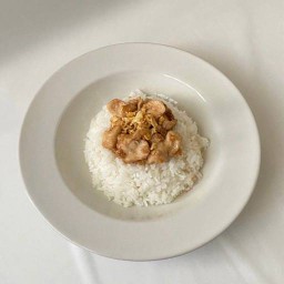 ข้าวไก่กระเทียม