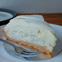 COCONUT CREAM PIE