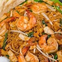 ผัดไทยมันกุ้ง