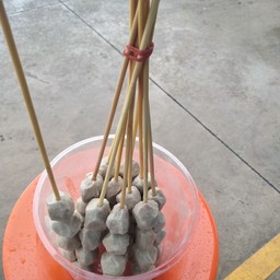 ลูกชิ้นหมูลวกชุดใหญ่