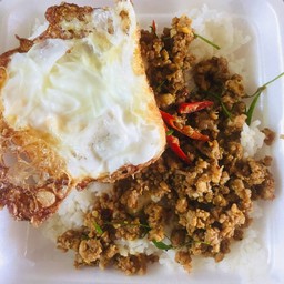 คั้วกลิ้งหมูไข่ดาวราดข้าว