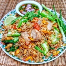 ข้าวผัดหมูโบราณ