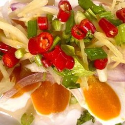 ยำไข่เค็ม