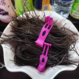 เส้นดำชาโคล