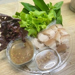 กะเพรา ไข่ข้น - Homeroom