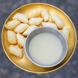 ต็อกโบกีชุบแป้งทอด