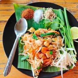 Phachi Cafe ภาชีคาเฟ่