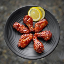 ปีกไก่ทอดราดซอสหม่าล่า