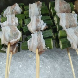 กระเจี๊ยบเขียวพันเบคอน