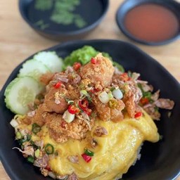 ข้าวไก่กรอบ คั่วพริกเกลือ ไข่ข้น