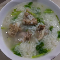 ข้าวต้มกระดูกหมู จัมโบ้