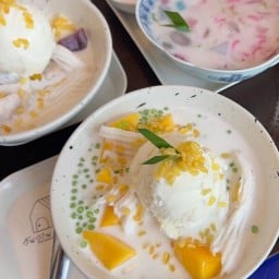 วันวาน หวานเย็น cafe Thai dessert / Shaved Ice /Toast Spreads