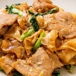ผัดซีอิ๊วหมู