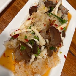 ยำเห็ดรวม