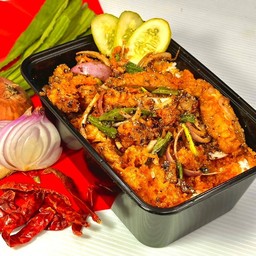 ข้าวยำหมูทอด