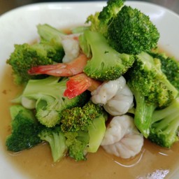 บร็อคโคลี่ผัดกุ้ง