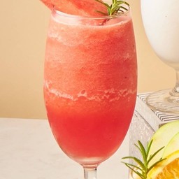 น้ำแตงโมปั่นสมูทตี้