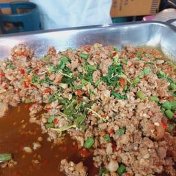 กระเพราหมู