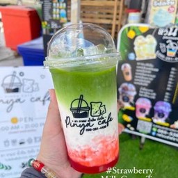 ชาเขียวนมสดสตอเบอร์รี่
