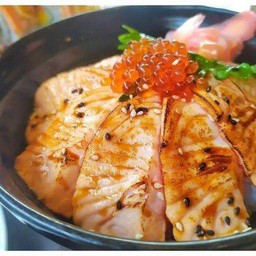ข้าวแซลมอนสองหน้า