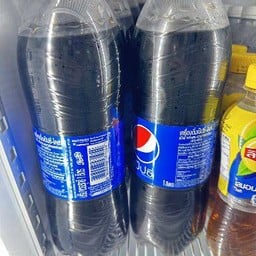 เป๊ปซี1ลิตร พร้อมแก้วโอ่ง