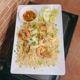 ข้าวผัดกุ้ง จานกลาง