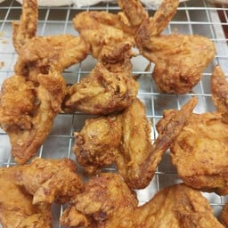 ปีกไก่ทอด