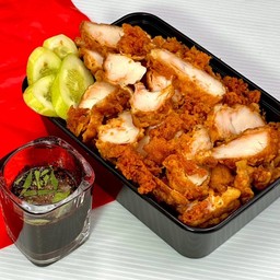 ชุดหมูคู่ไก่ (ไม่มีข้าว) ทานได้ 1-2 คน