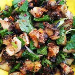 ลาบหอยโขล่ง