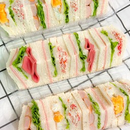 New แซนวิชกินเป็นคำจัมโบ้