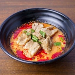 ก๋วยเตี๋ยวต้มยำน้ำข้นซี่โครงหมู